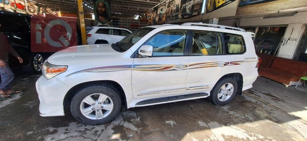 تويوتا لاندكروزر